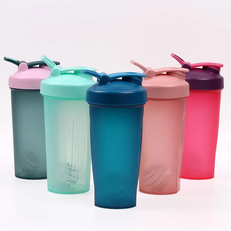 800ml Large Capacity Sports Shaker Bottle with Handle and Measurement Scale